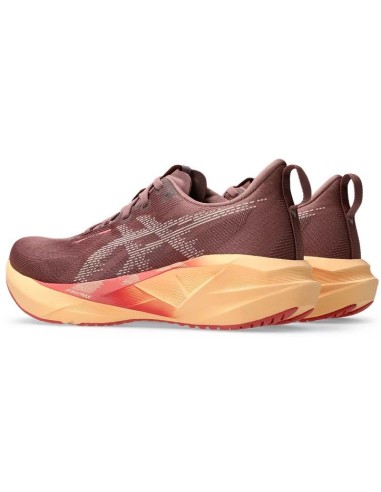 W Asics Novablast 5 1012b765-600